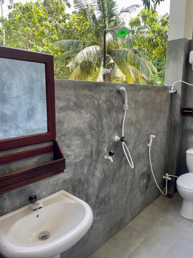 Отель Jungle Escape Hiriketiya Диквелла Экстерьер фото